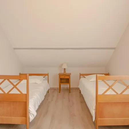 Brienne-le-chateau, 4 Pieces, 7 Personnes - Fr-1-543-219 Сasa de vacaciones *